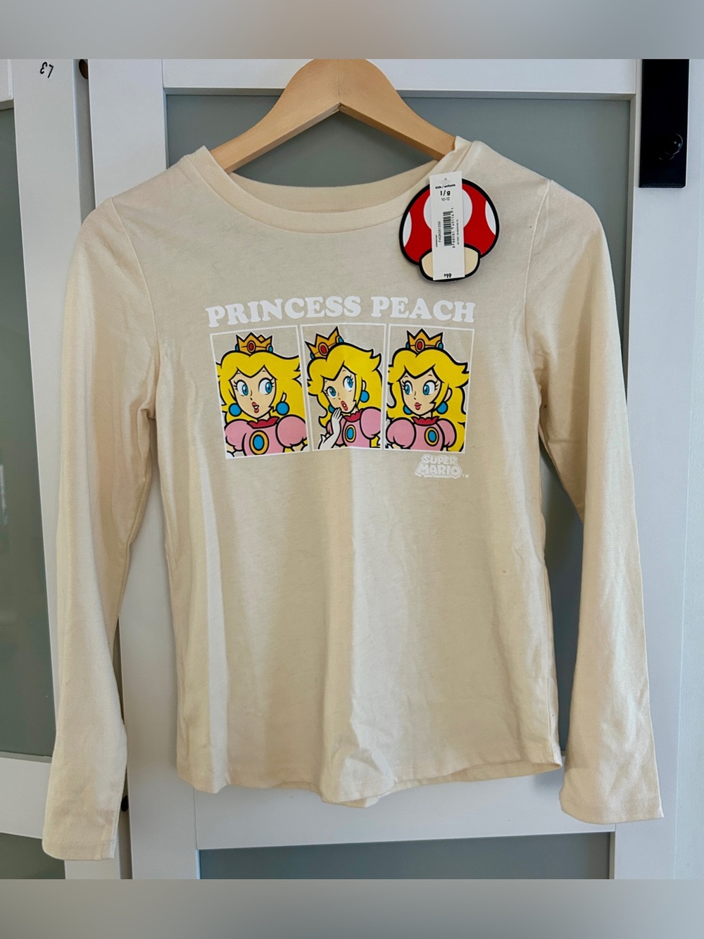 Kids 10-12 Princess Peach Super Mario Long-Sleeve Graphic Tee • New with Tags